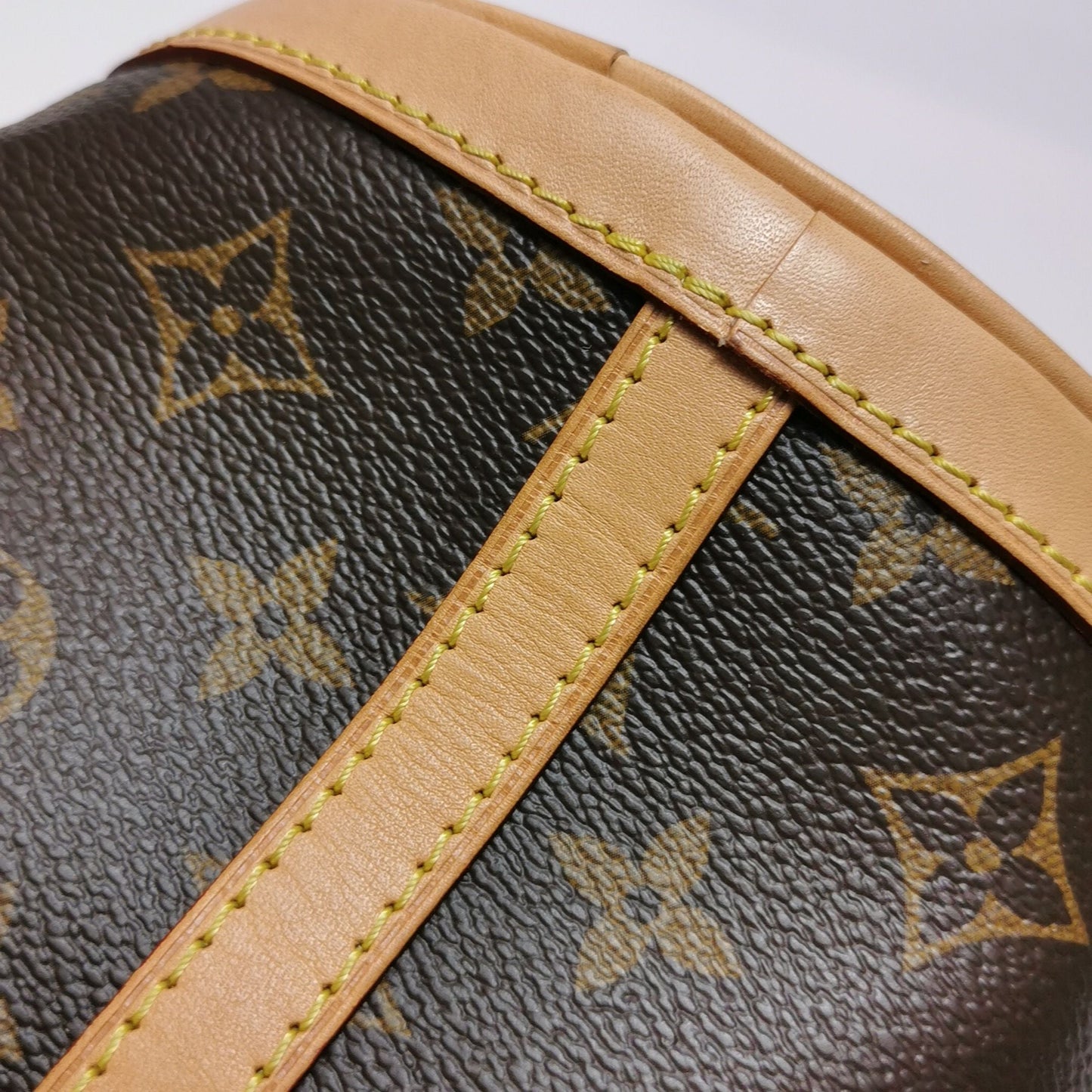 Preloved Louis Vuitton Duffle Fries Bag Monogram Print S-lock Lock Crossbody Shoulder Bag Chip Version 250504781177297