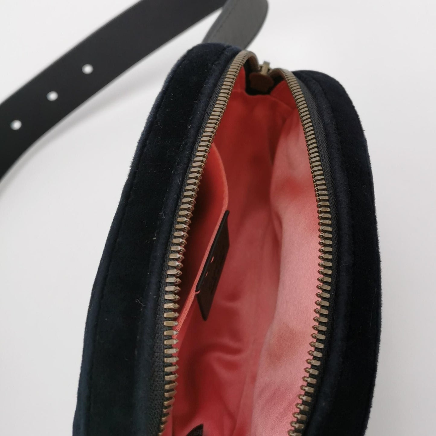 Gucci GG Marmont Small Leather and Suede V-stitched GG Logo Round Waist Bag Chest Bag