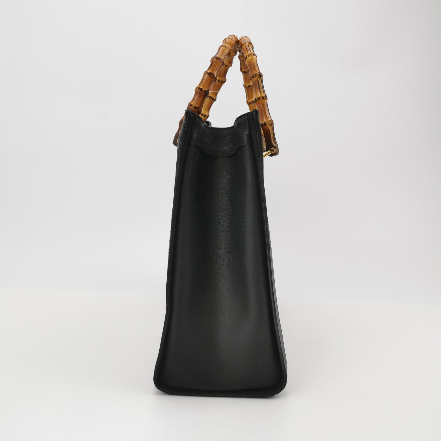 Gucci Diana Series Leather Solid Bamboo Handle Vintage Handbag