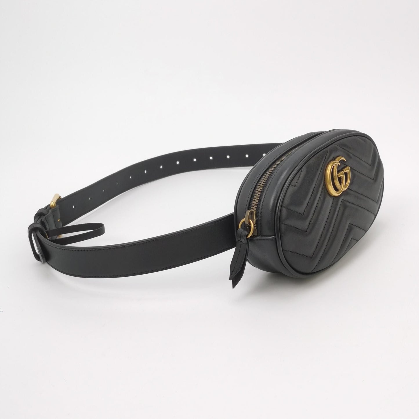 Gucci GG Marmont Small Leather V-Pattern Quilted Double G Logo Waist Bag Chest Bag