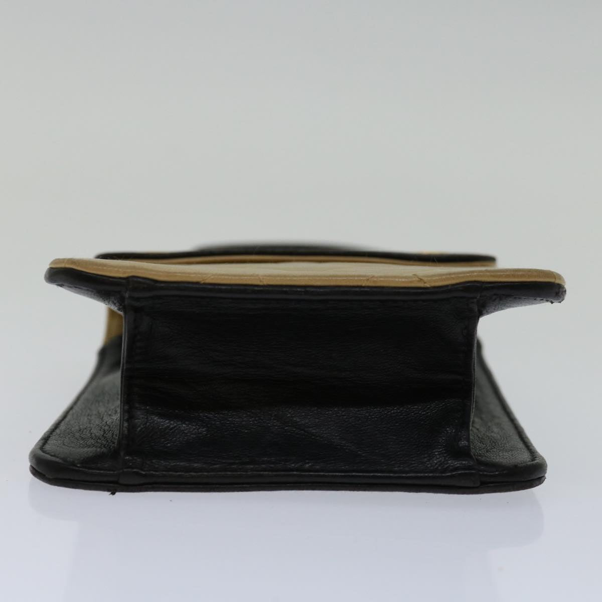 Top Quality Chanel Matelasse Hand Bag Leather Beige CC Auth 68905A