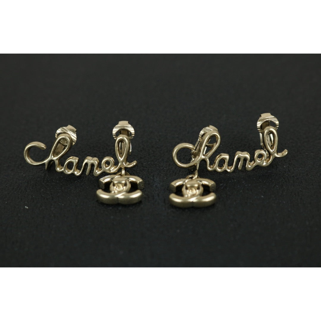 Excellent（Rank SA）｜CHANEL COCO Mark Letter Earrings｜X25020917