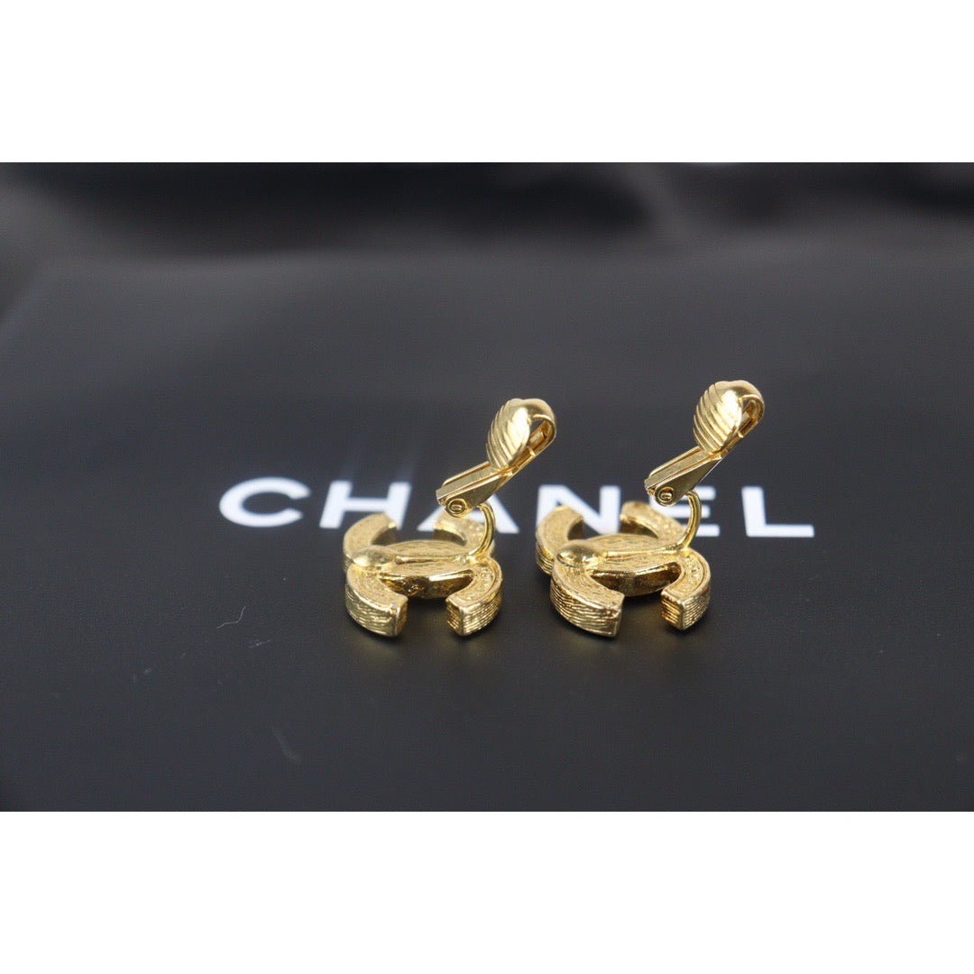 Rank A ｜CHANEL COCO Rhinestone 18k Gold Plated Earrings ｜V23082618
