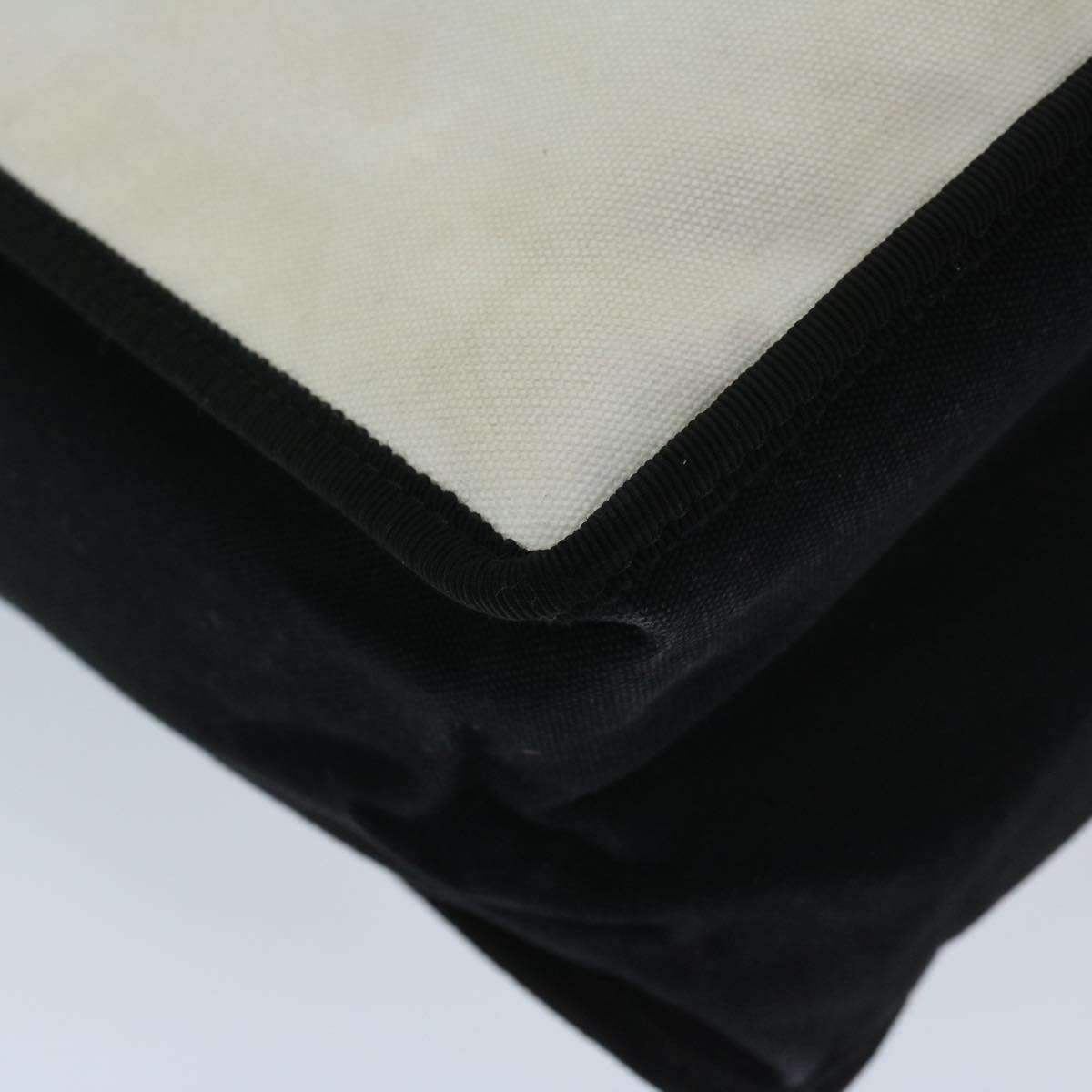 CHANEL Tote Bag Canvas White Black A92884 CC Auth 69104A