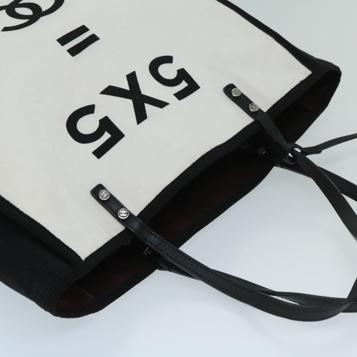 CHANEL Tote Bag Canvas White Black A92884 CC Auth 69104A