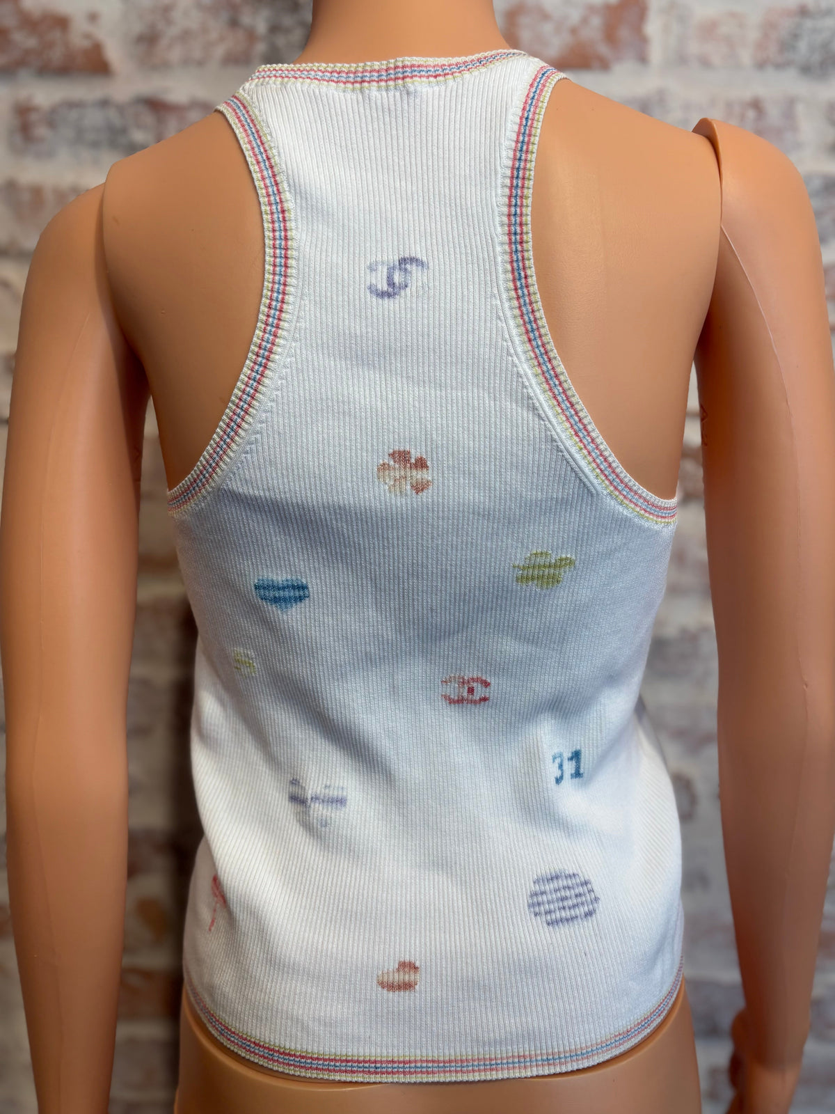 CHANEL White Ribbed Multicolor Clover Tank Top Sz 40