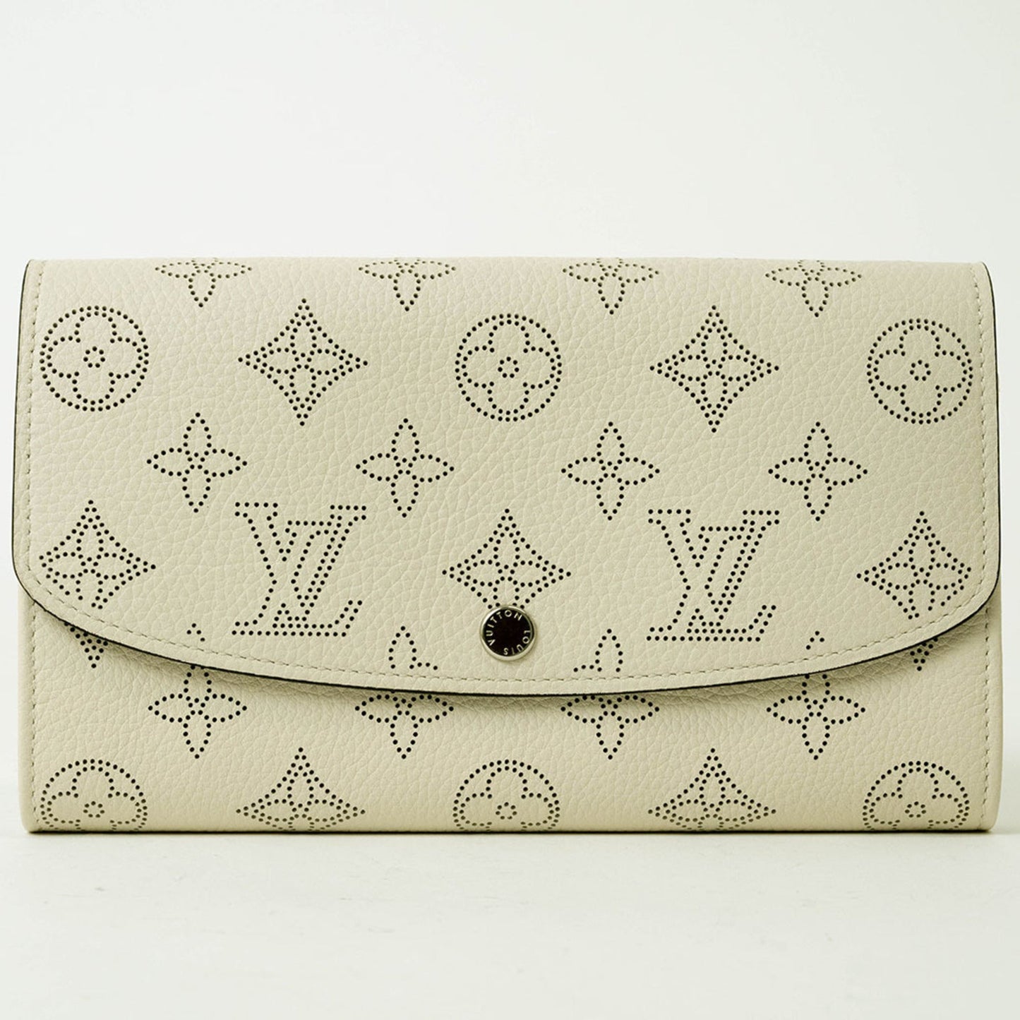 Louis Vuitton  Lv ivory Leather Long Wallet (Bi-Fold)
