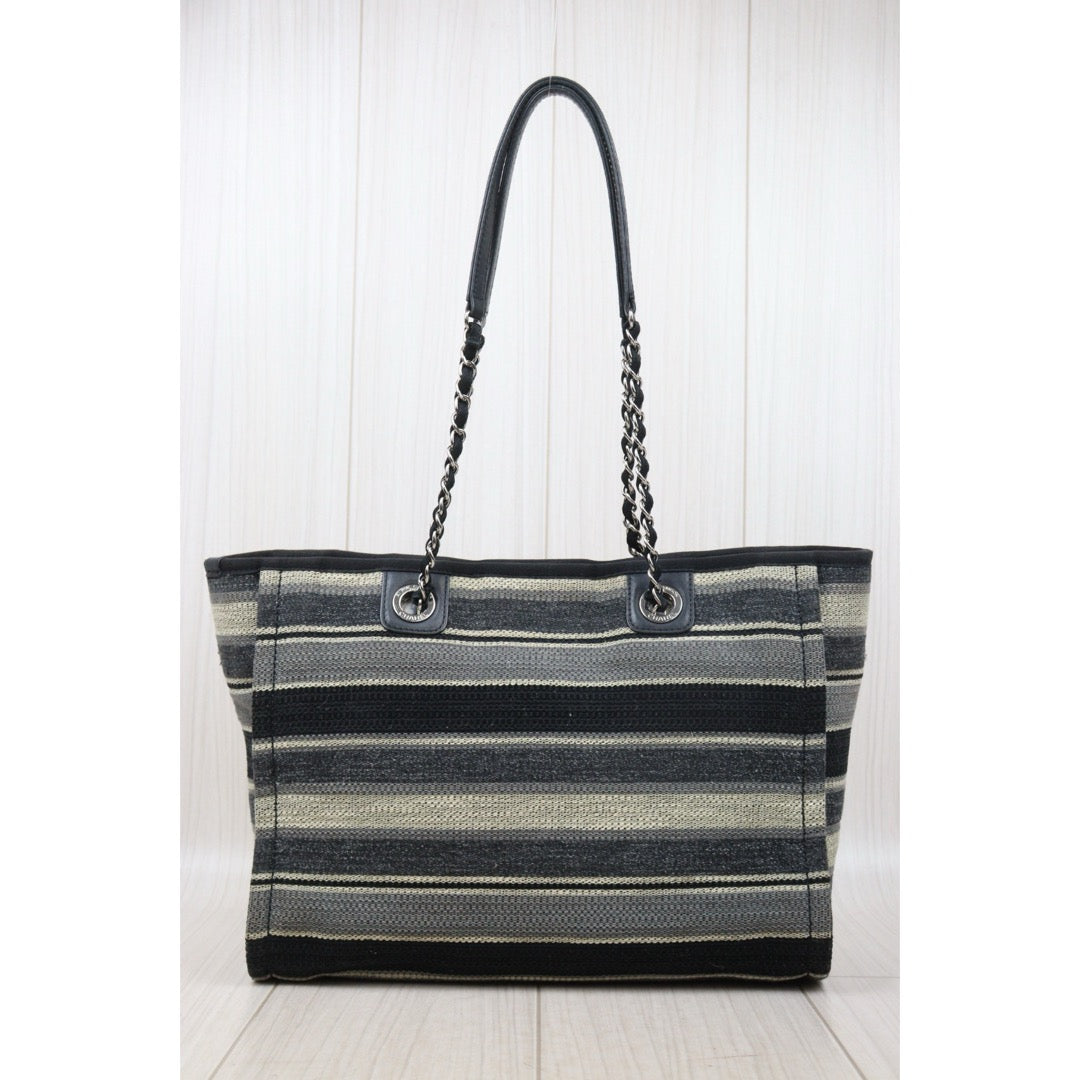 Good ( Rank AB)｜ CHANEL Canvas Tote Bag  Made In 2018-2019 Year｜P25062703