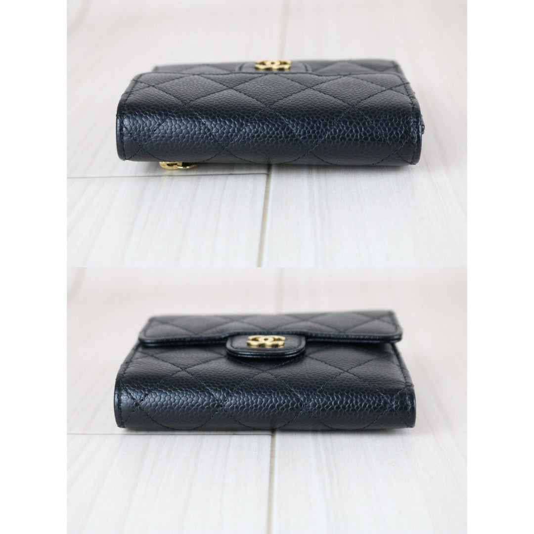 Very Good ( Rank A)｜Chanel Caviar Skin Black Wallet Made In 2016-2017Year ｜S25071505