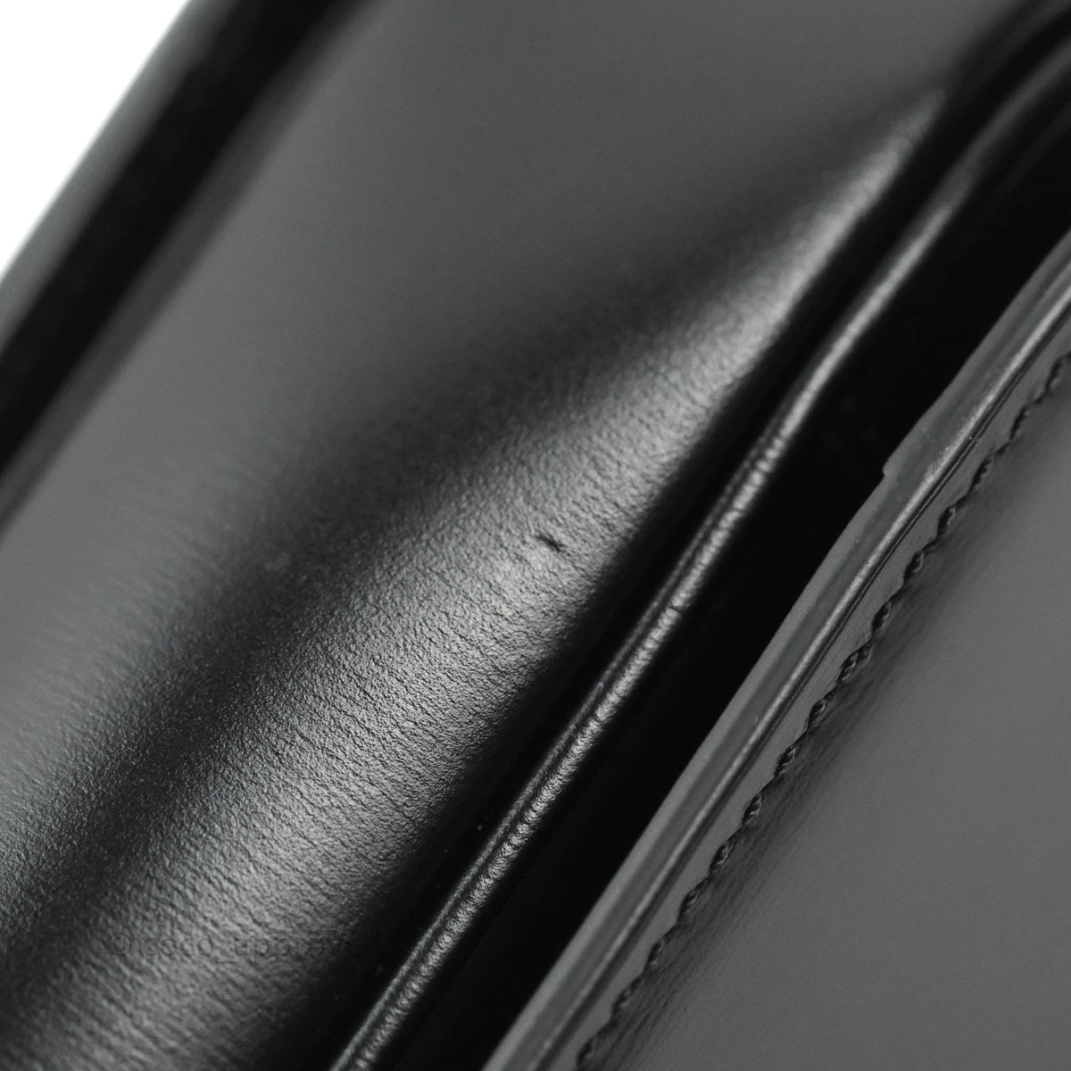 Celine Shiny Calfskin Medium Triomphe Black