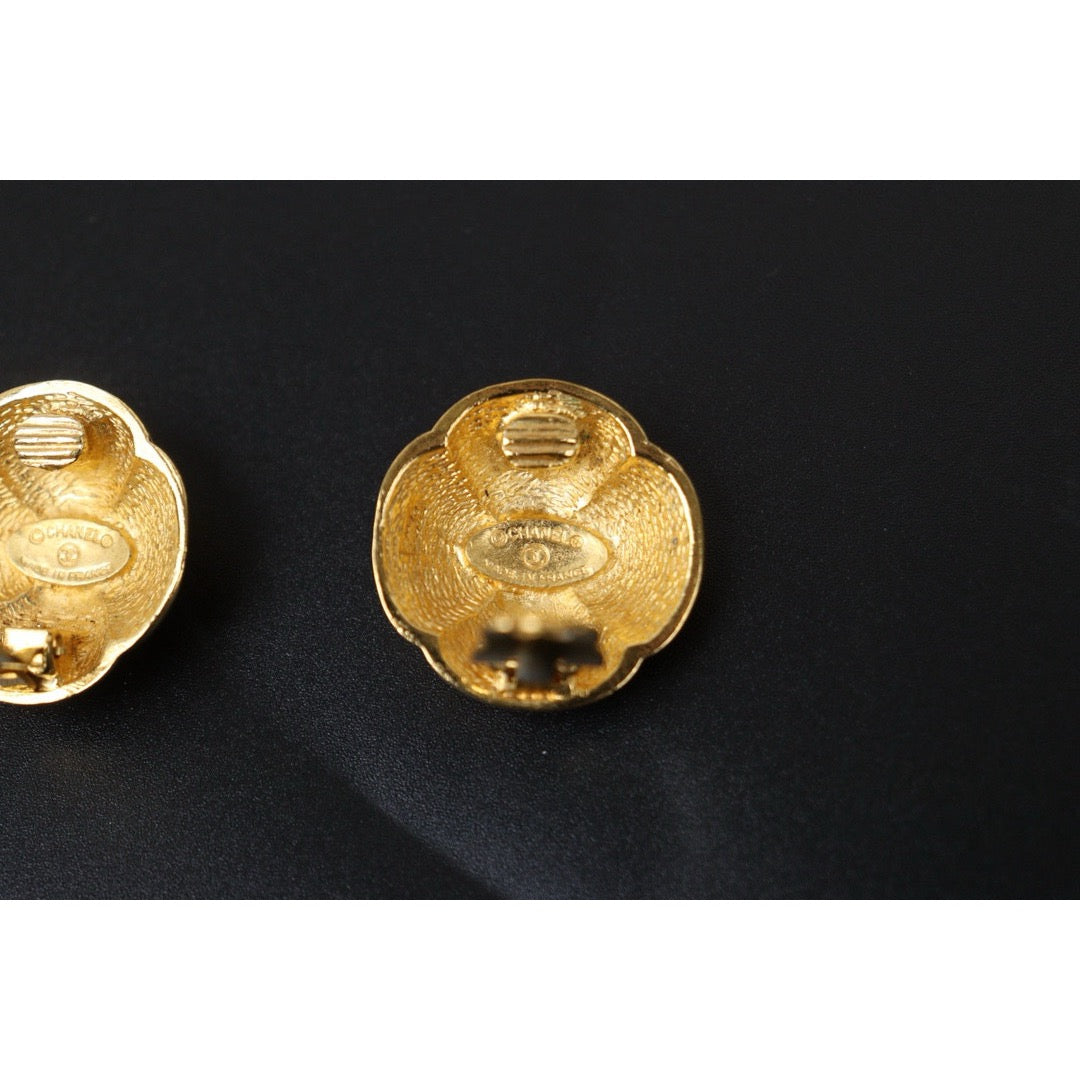 Very Good ( Rank A) ｜CHANEL Camellia Gold 24 Plated Earrings ｜S24112507