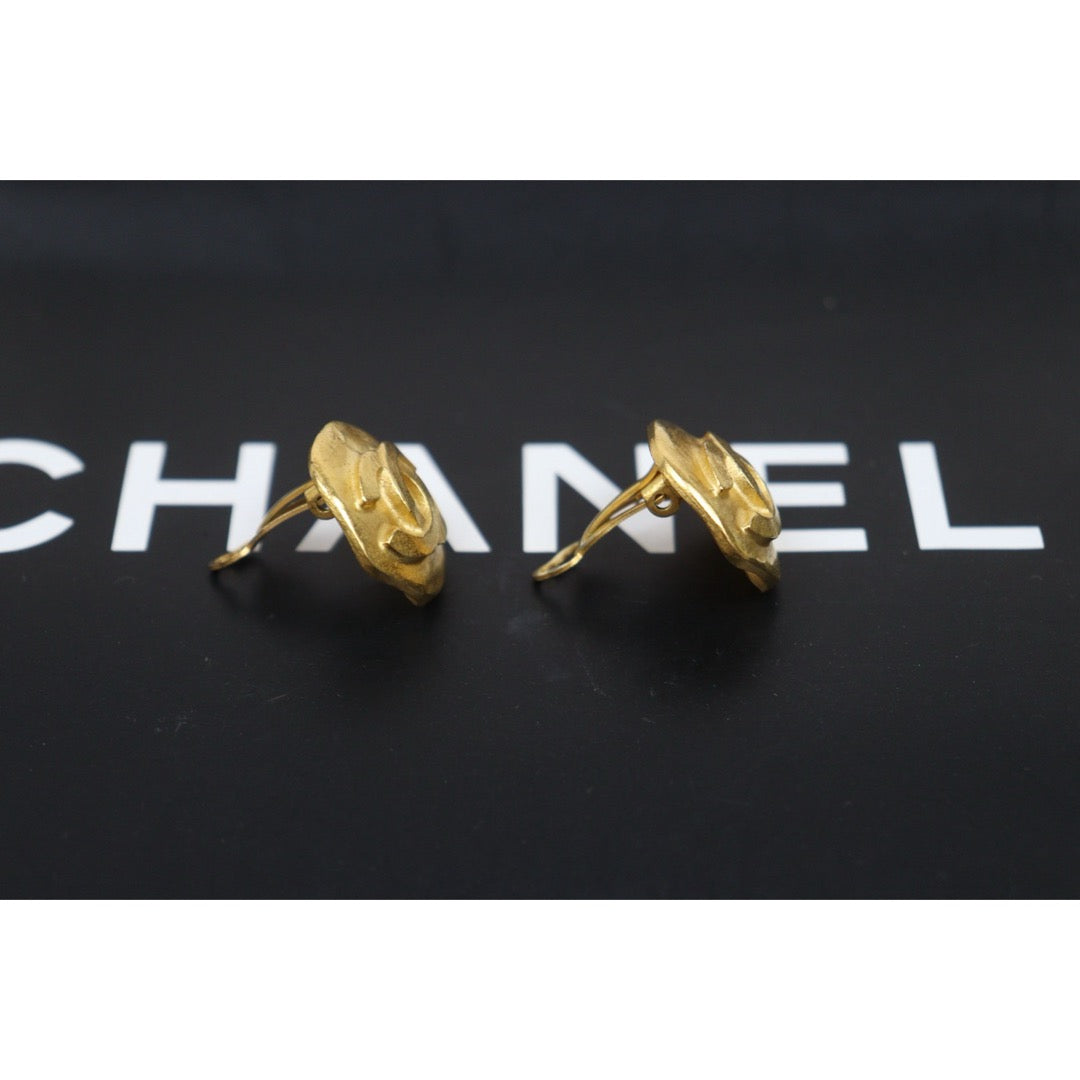 Very Good ( Rank A) ｜CHANEL Coco Mark Gold 24 Plated Round Earrings Made In 1995 Year｜25052921