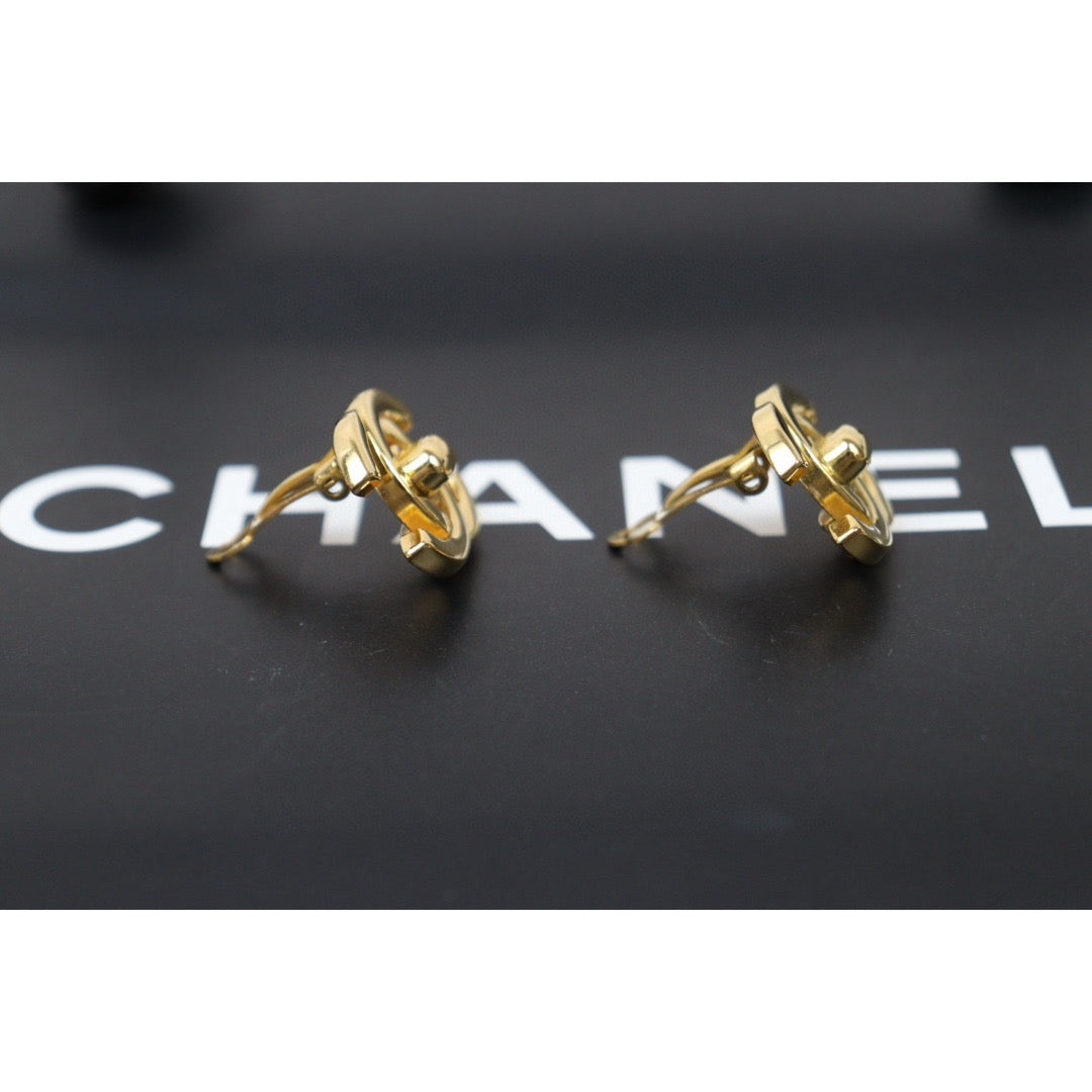 Very Good ( Rank A)｜CHANEL Vintage 18K Gold Plating Earrings  Made In 1996 Year ｜25032708
