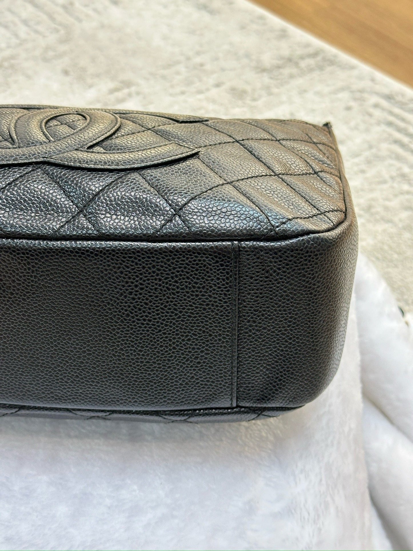 Chanel Medium Caviar Quilted Pochette Shoulder Bag Black GHW