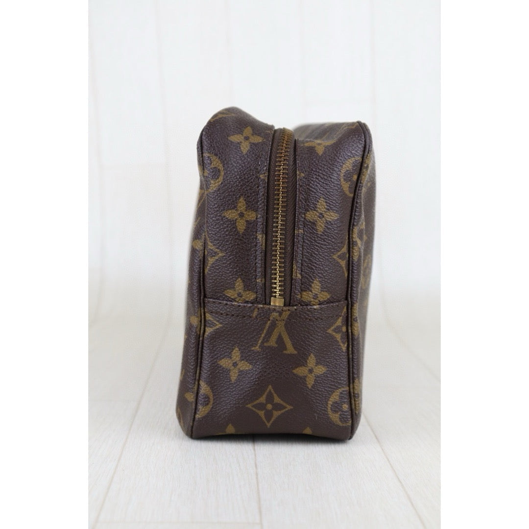 Good ( Rank AB)｜ LV Truth Toilet 28 Monogram Makeup Pouch｜H25042216