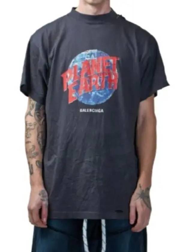 Luxury Balenciaga  Planet Earth Oversized Short Sleeve T-Shirt Black