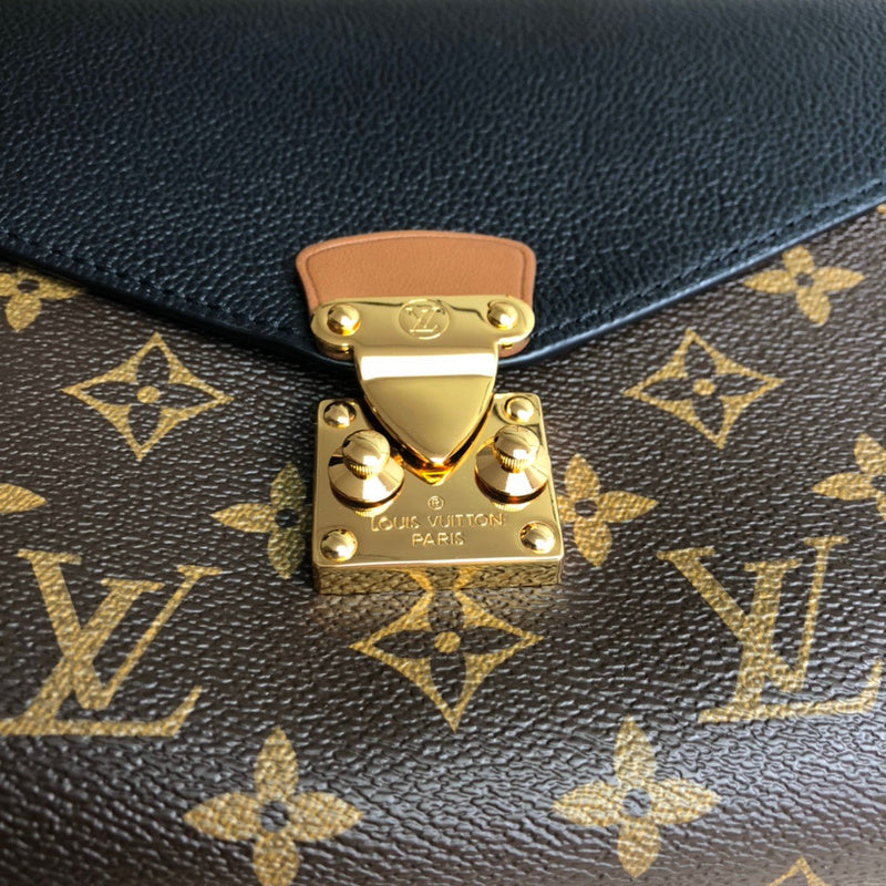 Louis Vuitton Luxury Bags 1790