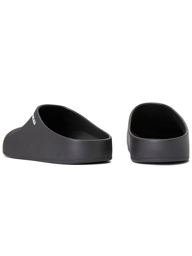 Luxury Balenciaga  Logo Pool Closed Mule Black