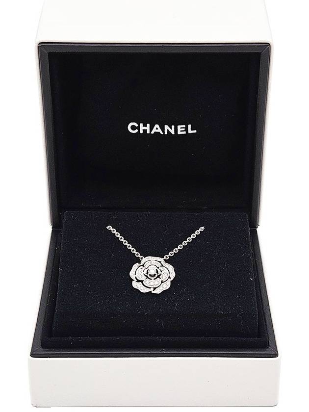 Chanel J12071 18K White Gold Boutonde Camellia Diamond Necklace Chanel