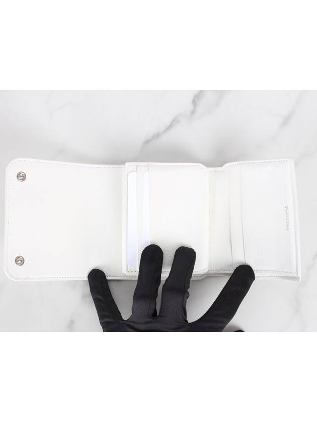 Luxury Balenciaga  BB silver bi fold wallet white