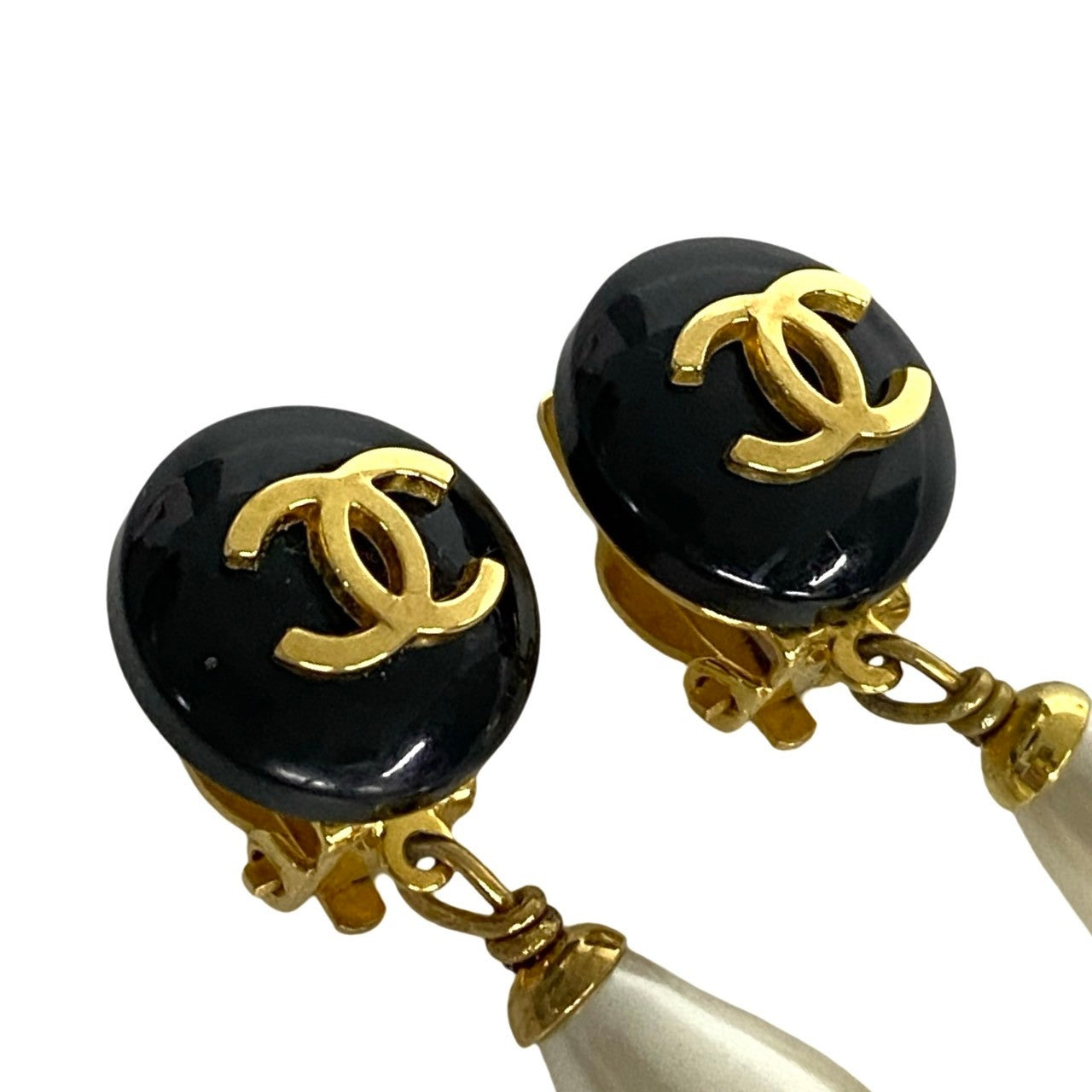 CHANEL Earring Fake pearl black