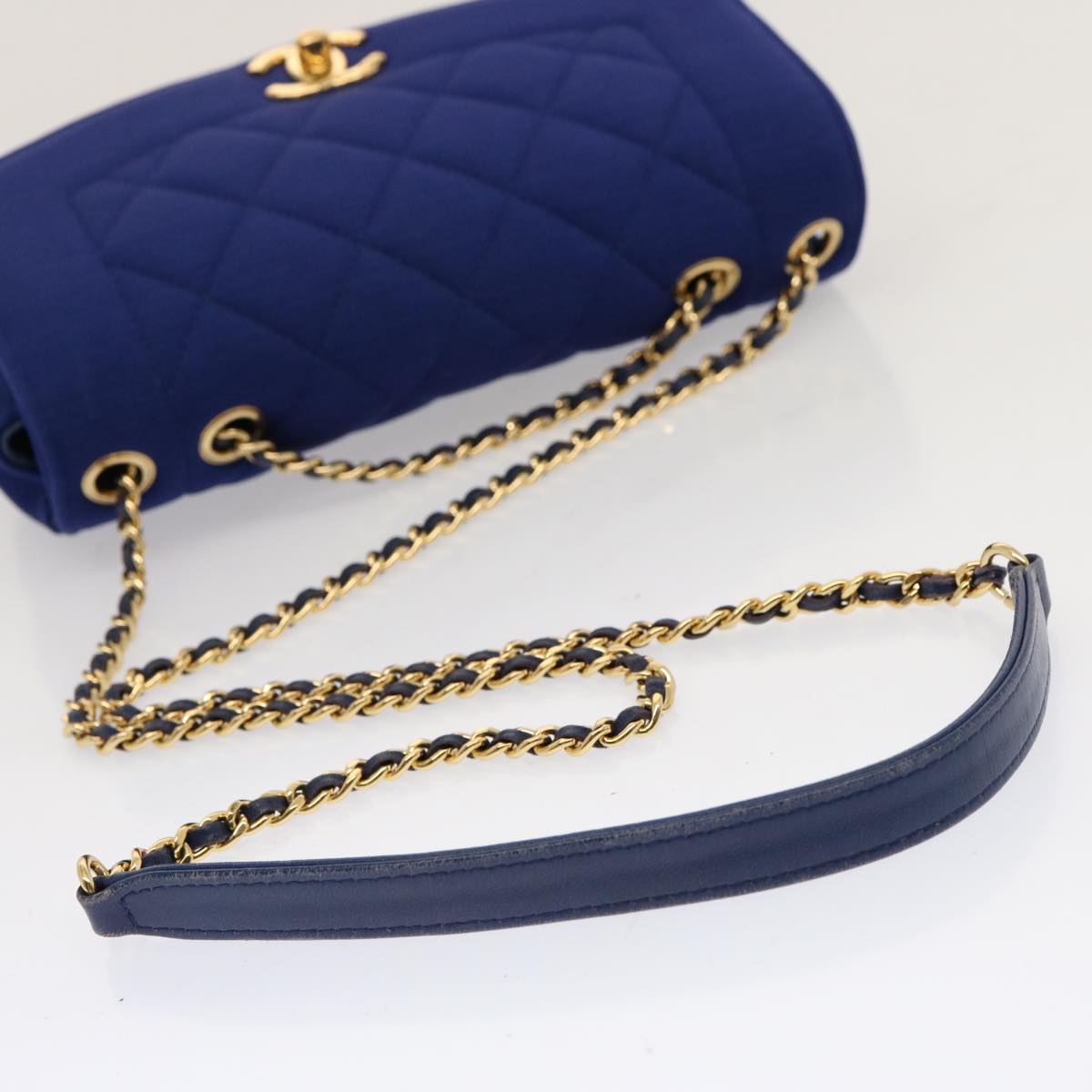Top Quality Chanel Diana Matelasse Chain Shoulder Bag Canvas Blue CC Auth 70391A
