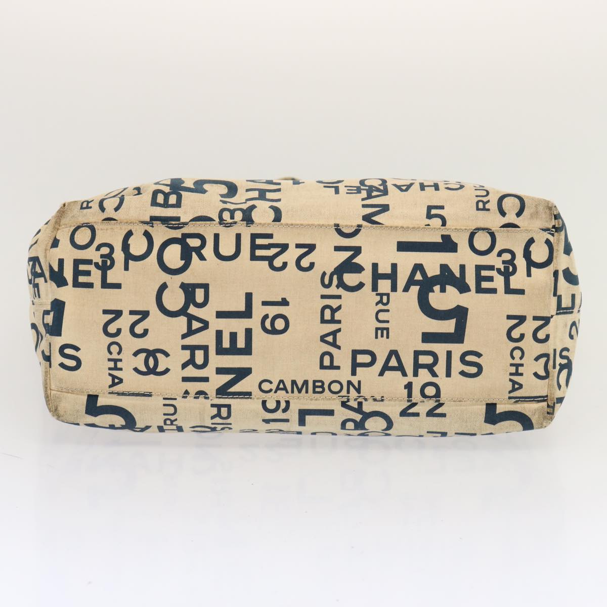 CHANEL Tote Bag Canvas Beige CC Auth 70416