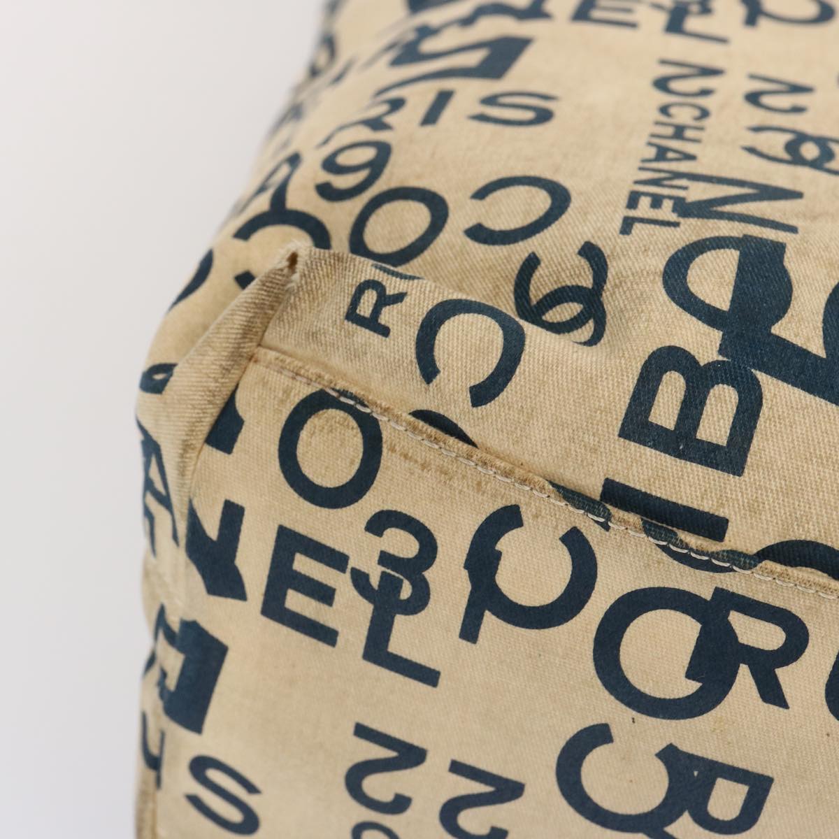 CHANEL Tote Bag Canvas Beige CC Auth 70416