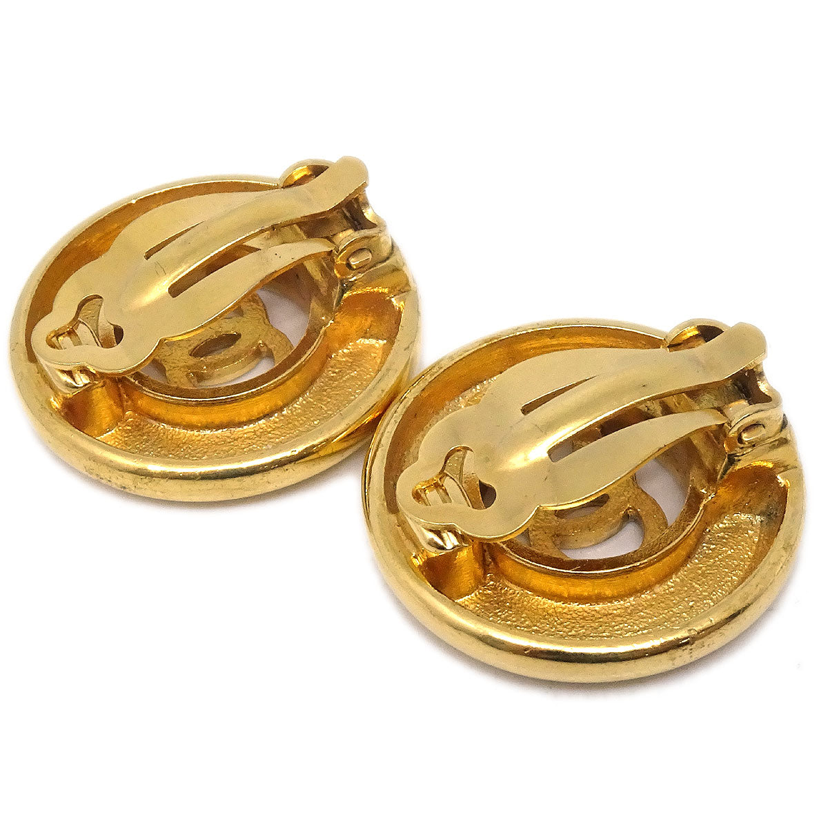 Chanel 1997 CC Cutout Earrings Clip-On Gold 97A
