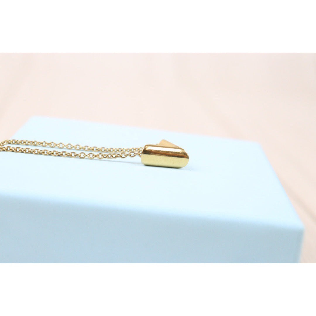 Rank A ｜ LV Collier Essential V Necklace ｜24042913