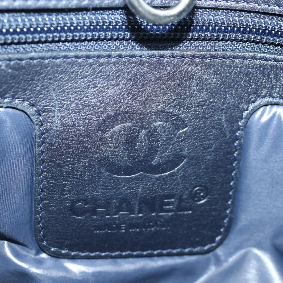 Top Quality Chanel Cococoon Hand Bag Nylon Silver CC Auth 71571