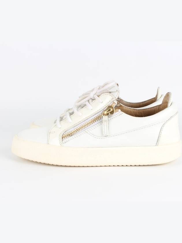 Luxury Balenciaga  Giuseppe Zanotti sneakers 39 260