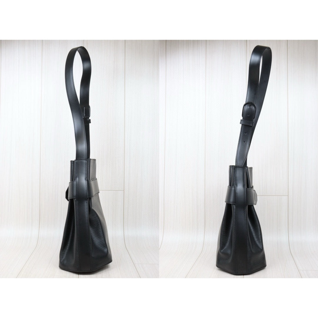 Very Good ( Rank A)｜ LV Epi Sack de Paul Shoulder Bag｜25013109