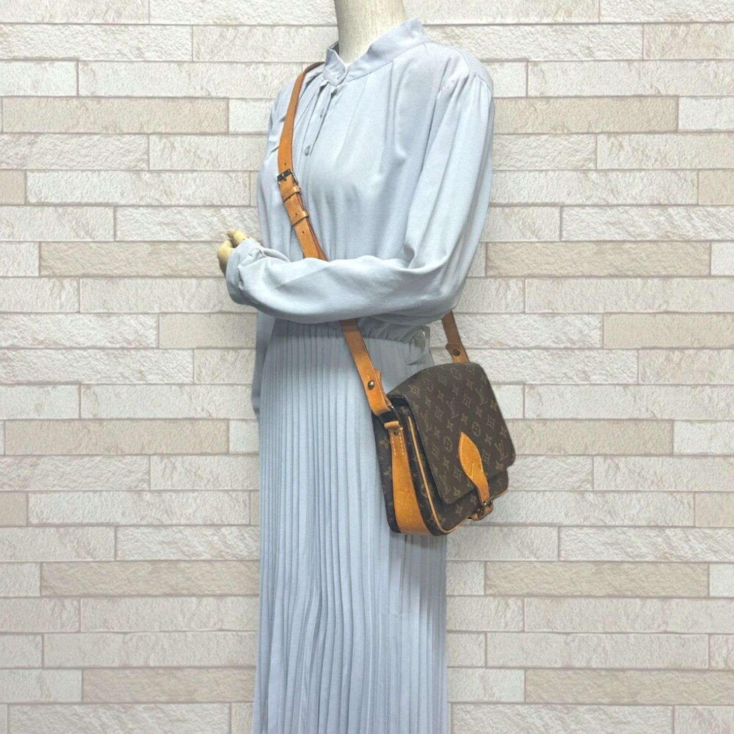 Louis Vuitton Monogram  Monogram Monogram Shoulder Bag