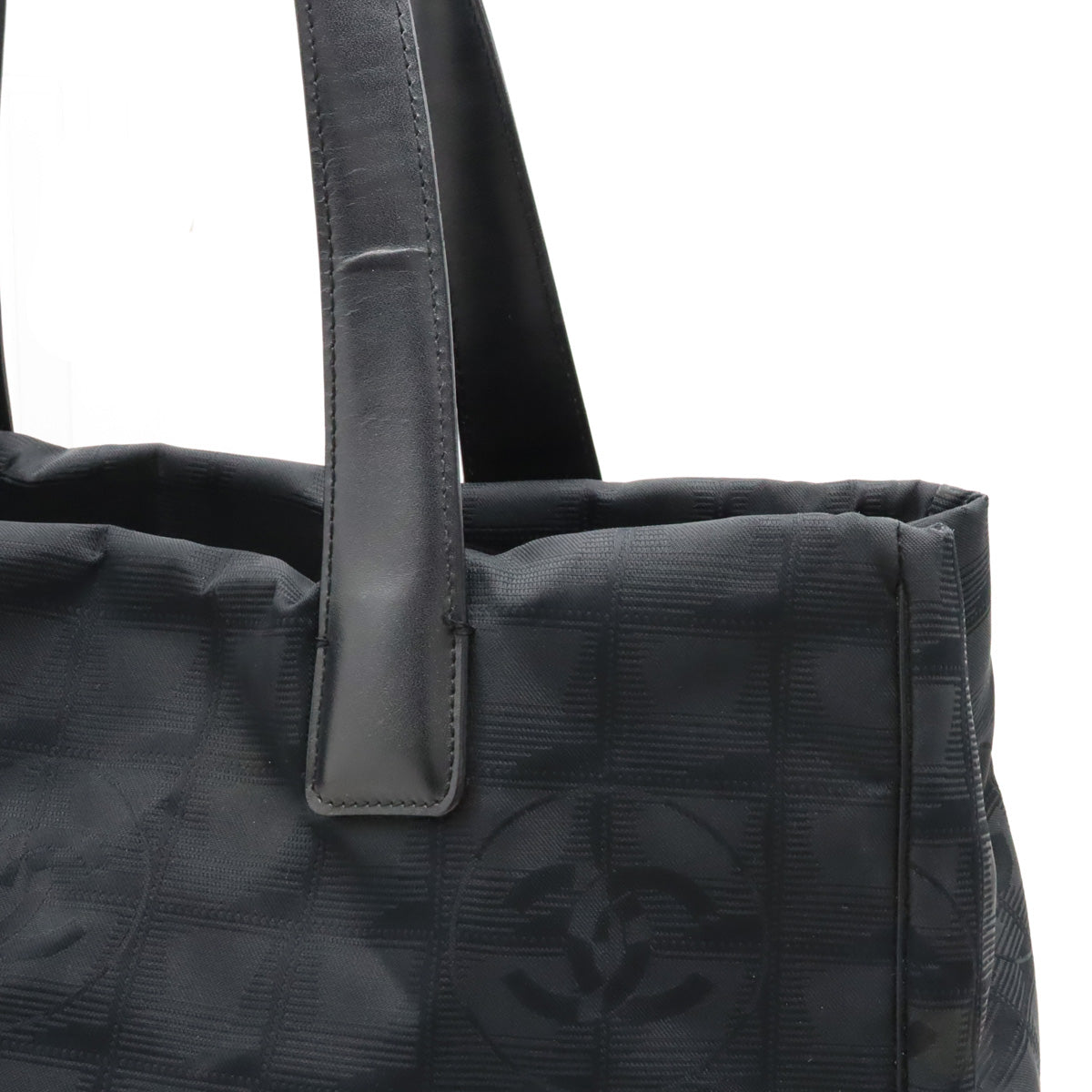 Chanel NEW LABEL LINE Tote MM TORTE Bag Nylon  Black Black Gold  A15991