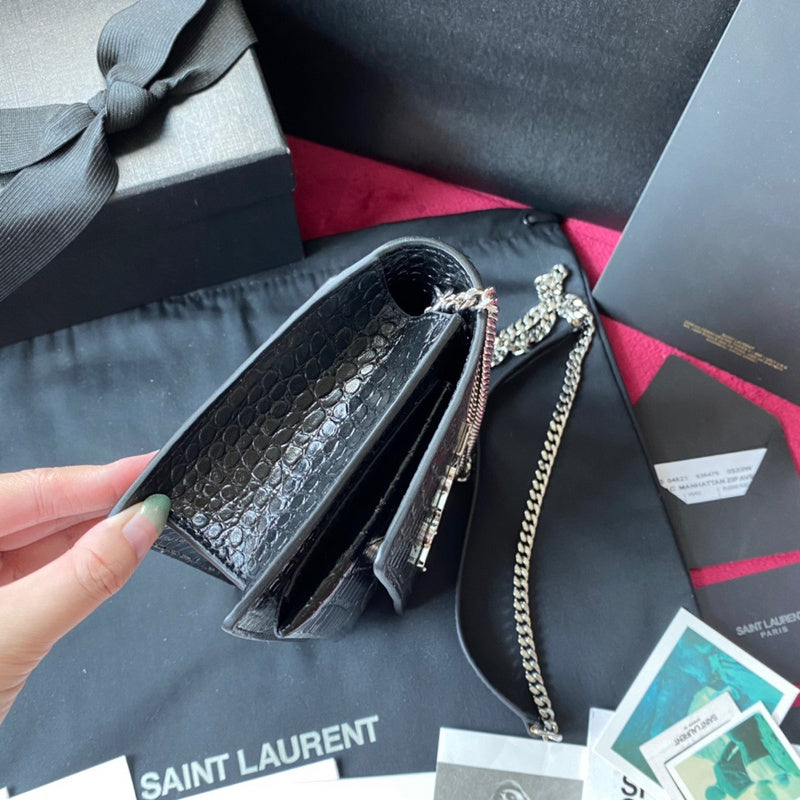 Yves Saint Laurent - Bags - The Wells Bags  450