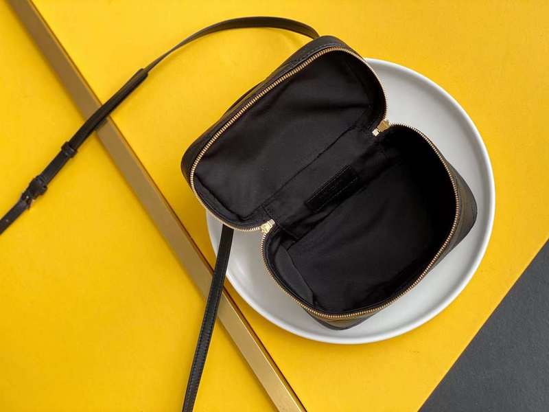 Yves Saint Laurent - Bags - The Wells Bags  233