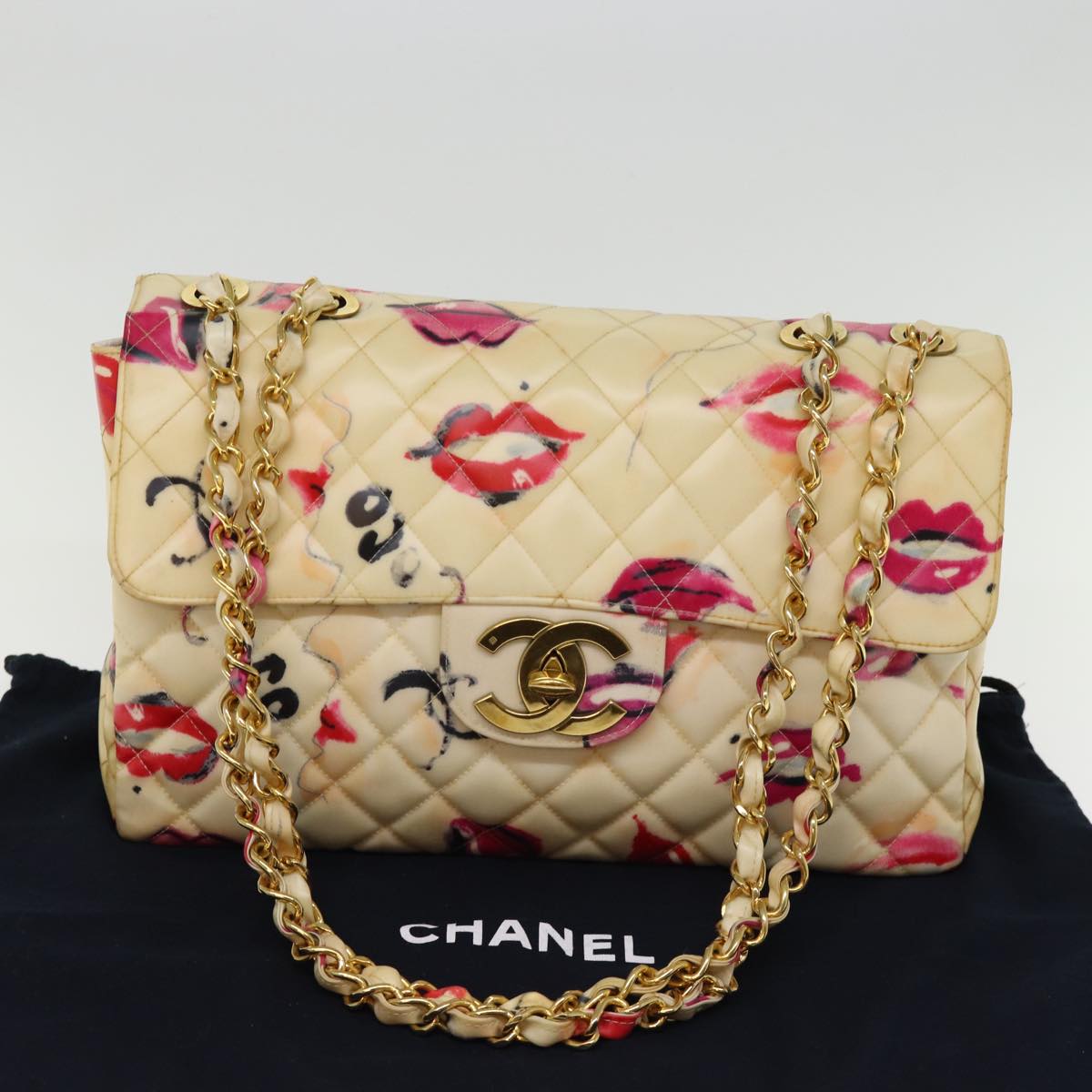 Top Quality Chanel Matelasse Chain Shoulder Bag Patent leather Cream CC Auth 74406A