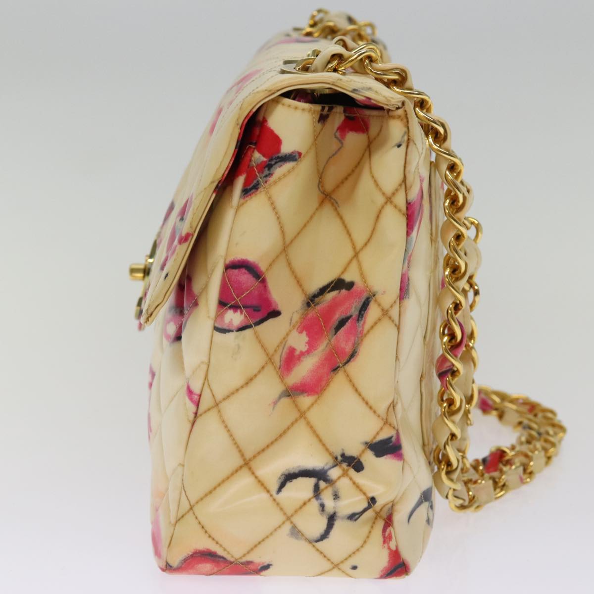 Top Quality Chanel Matelasse Chain Shoulder Bag Patent leather Cream CC Auth 74406A