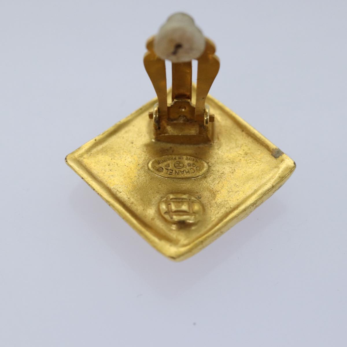 Top Quality Chanel Earring Gold Tone CC Auth 74758