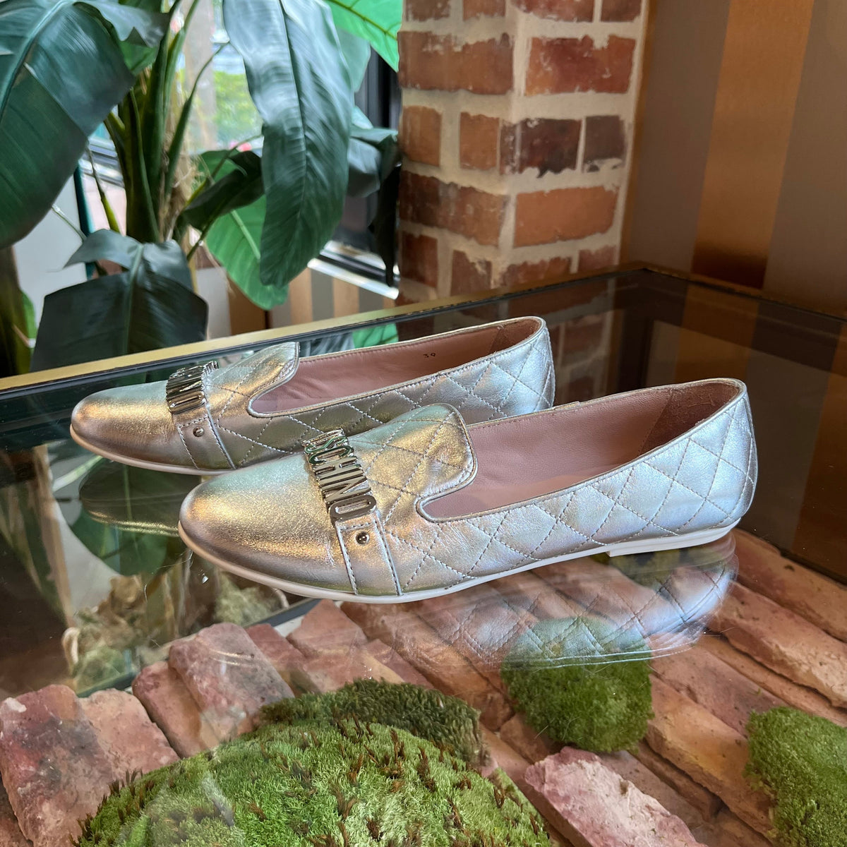 MOSCHINO Silver Metallic Teens Metallic Loafers SZ 39