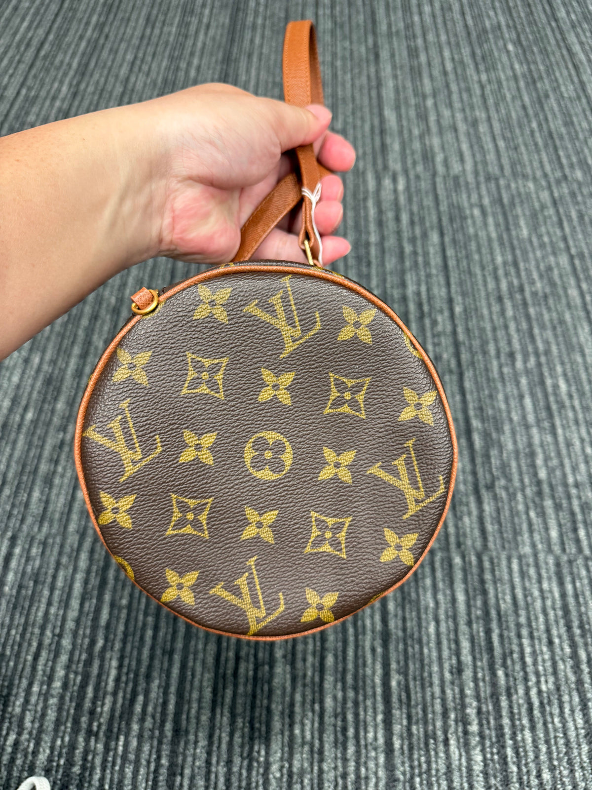 Very Good ( Rank A)｜ LV Monogram Papillon 30 Handbag ｜25042409