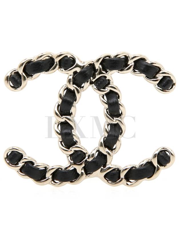CC chain brooch black gold pendant A96202 Chanel