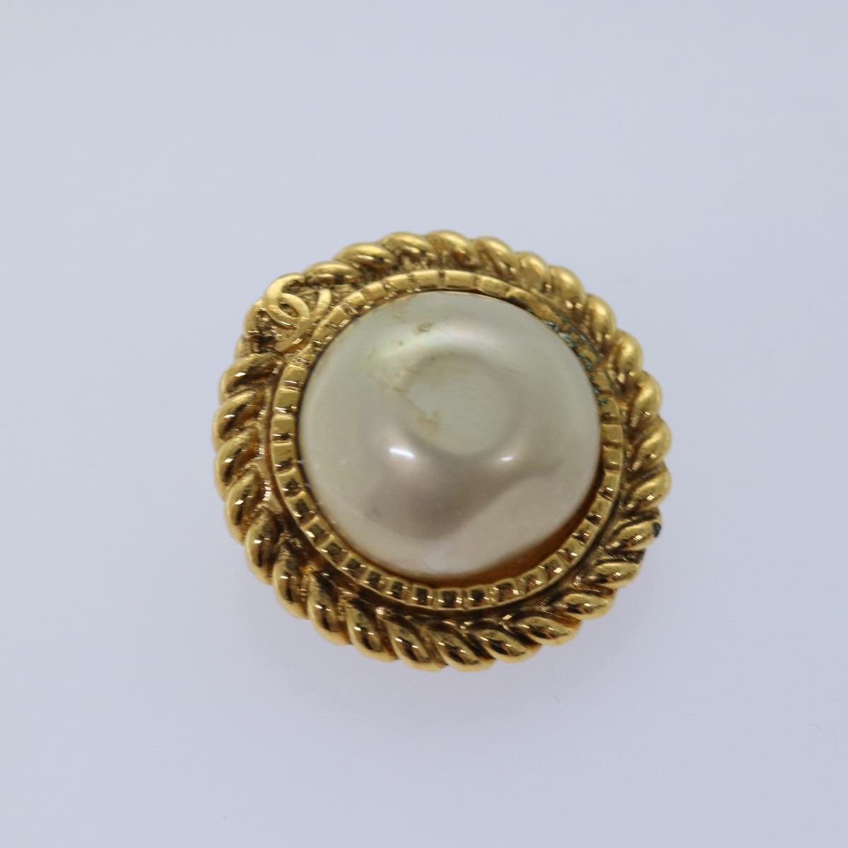Top Quality Chanel Earring Gold CC Auth 75372