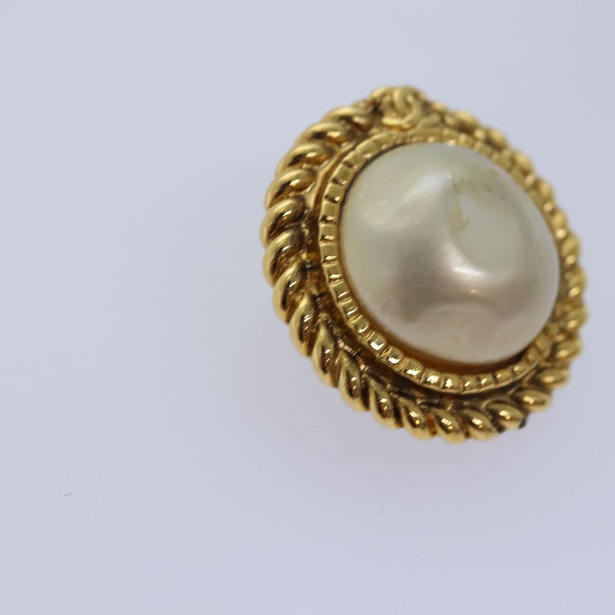 Top Quality Chanel Earring Gold CC Auth 75372