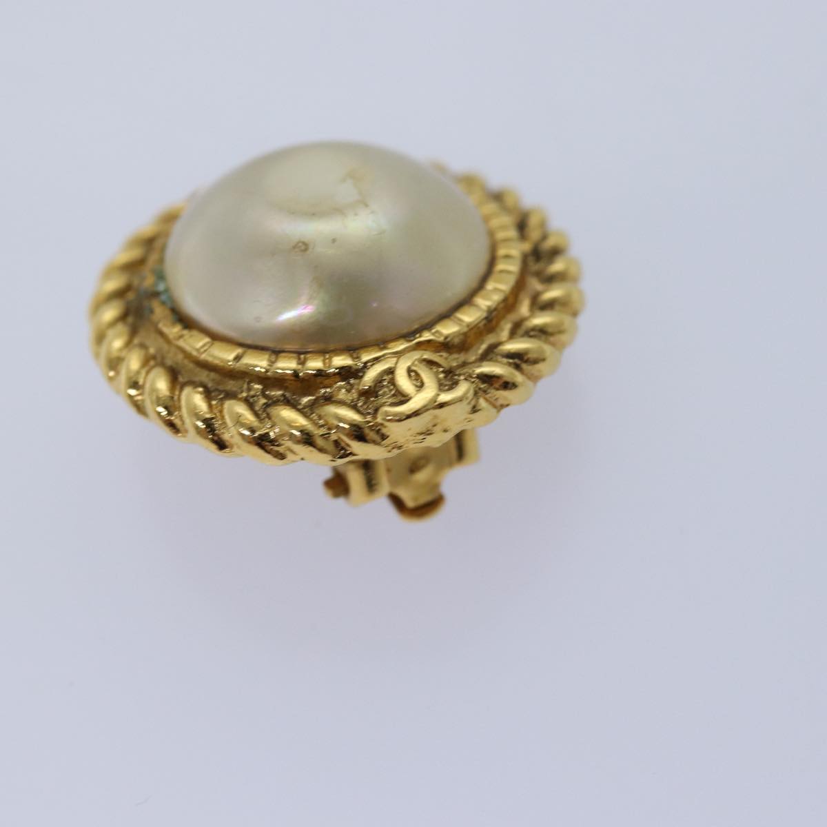 Top Quality Chanel Earring Gold CC Auth 75372