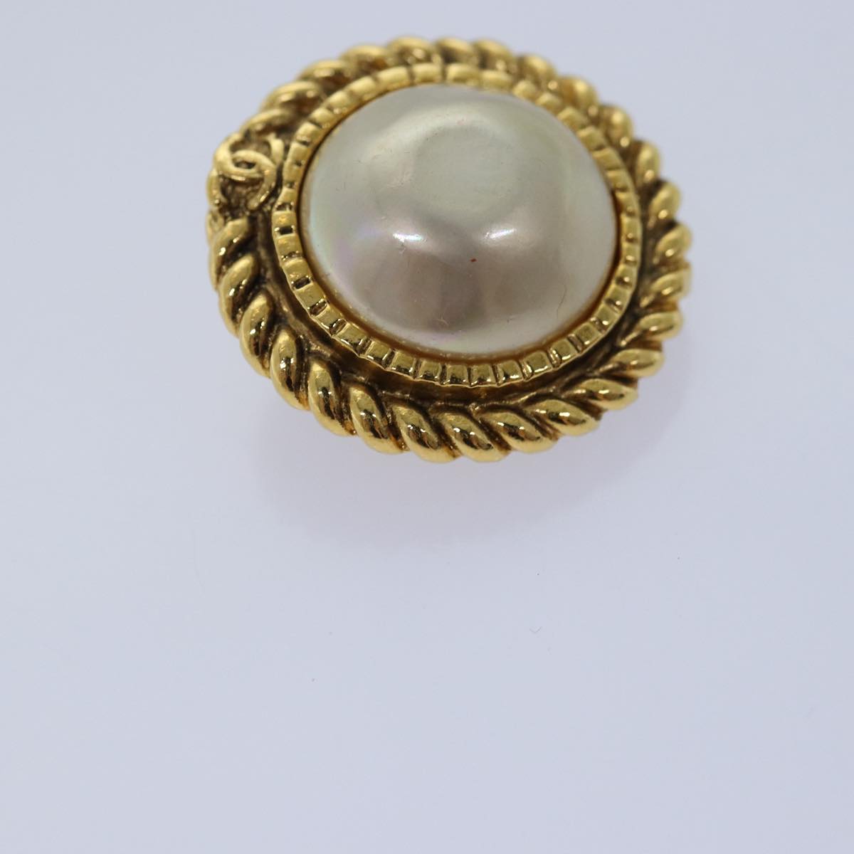 Top Quality Chanel Earring Gold CC Auth 75372