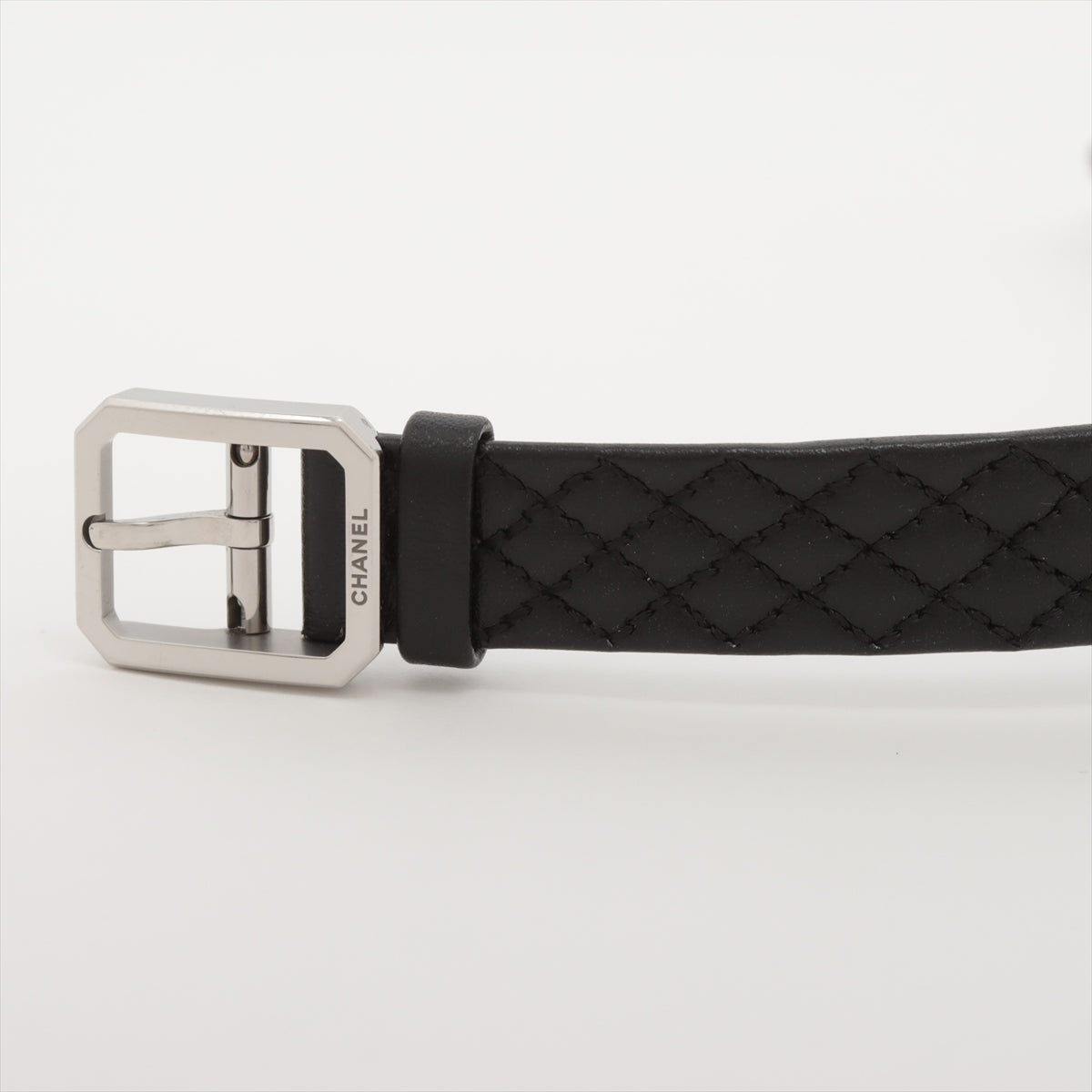 Chanel boyfriend H6955 SS x leather QZ silver sign plate