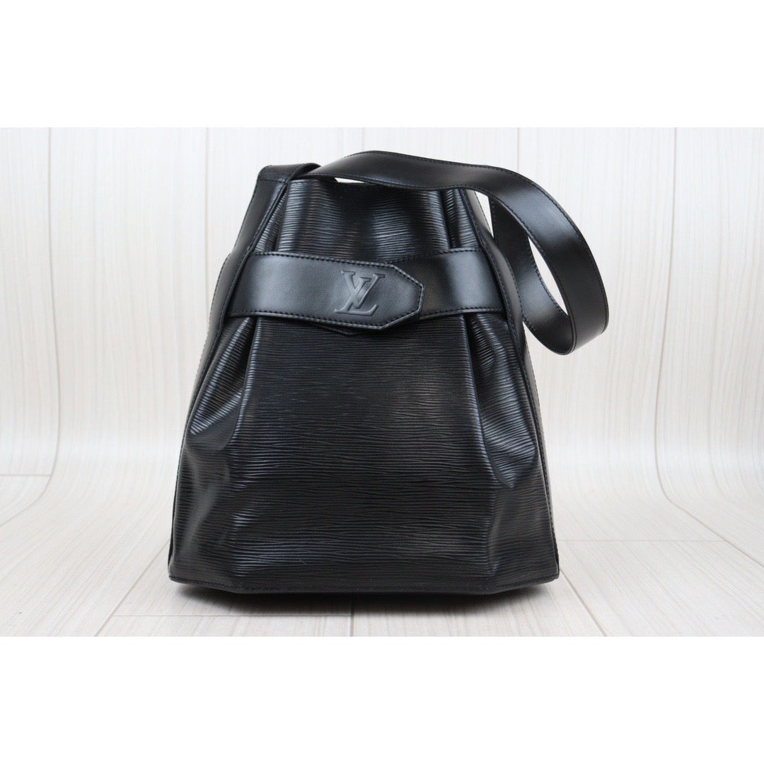 Rank AB ｜ LV Epi Sack de Paul Shoulder Bag｜V24032201