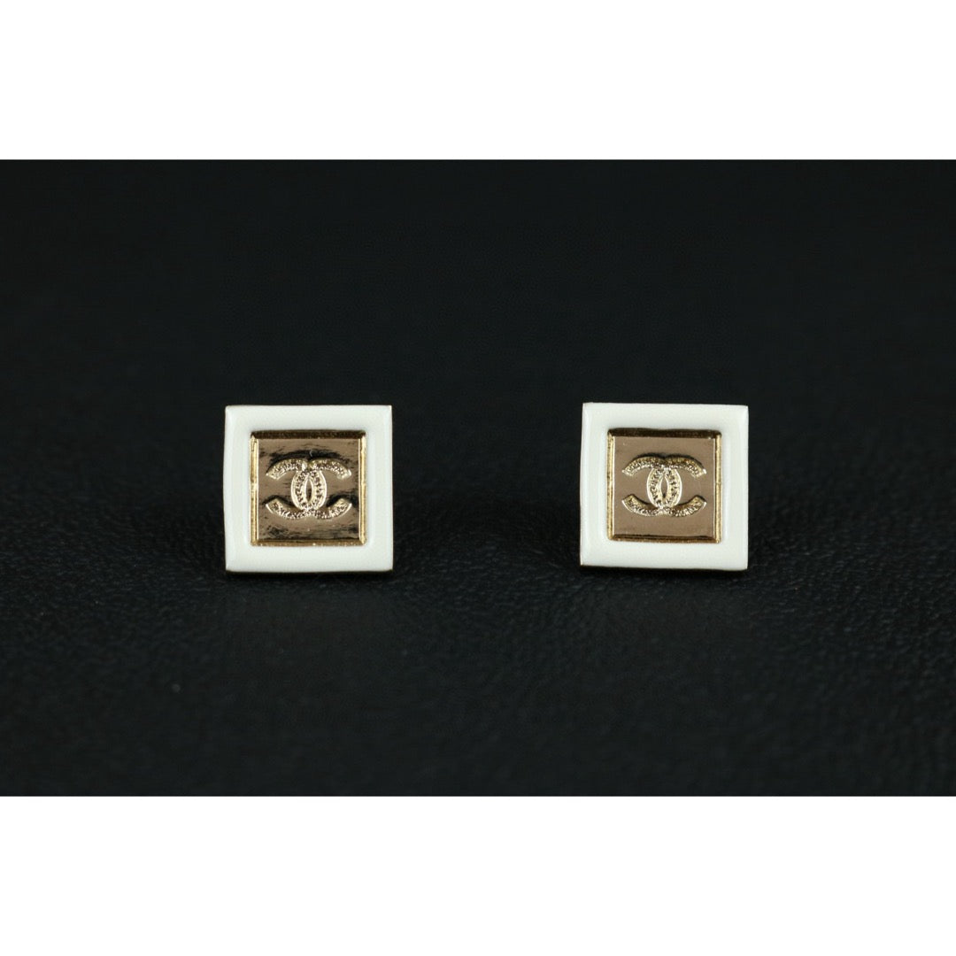Excellent（Rank SA）｜ CHANEL Coco Mark Square Earrings｜F25032501